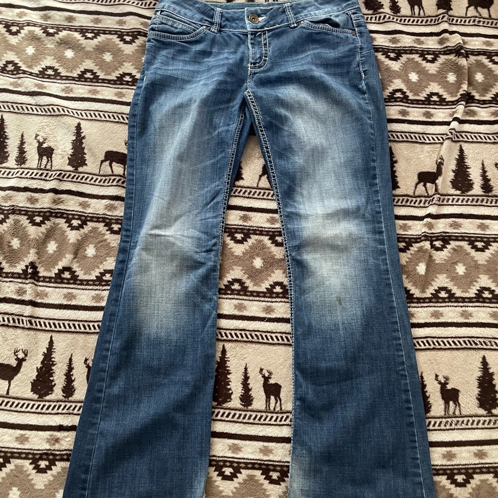 Wrangler Women's Boot Cut Jeans 5/6 embroidered pockets